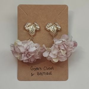 NEW HANDMADE 18K GOLD PLATED PINK FABRIC FLOWER AND LEAF STUD EARRINGS